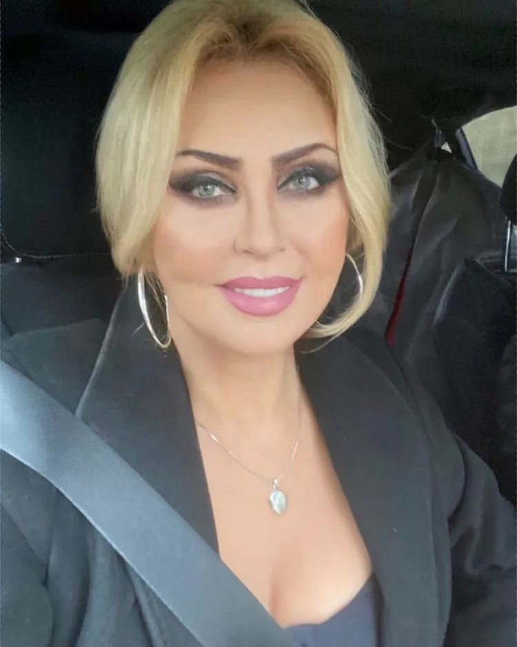 Teresa Werner na ustach wszystkich! Gwiazda śląskich szlagierów odsłoniła ponętny dekolt! 